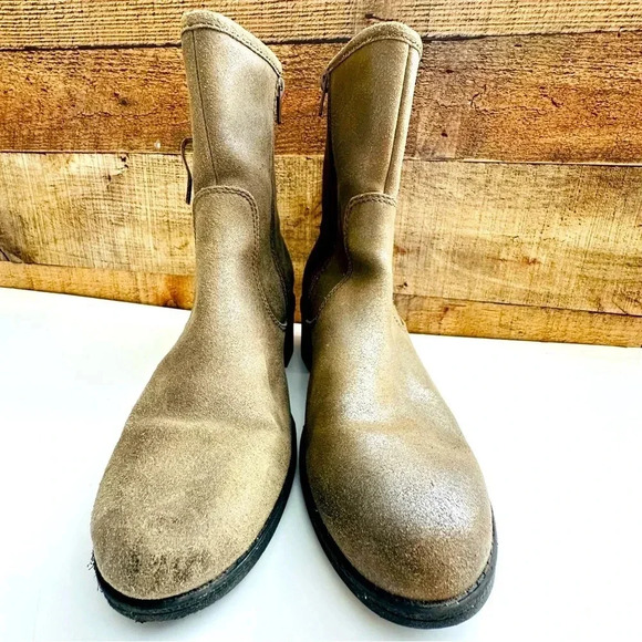 Clark’s Nevella Devon Metallic Dark Taupe Booties - Picture 4 of 8